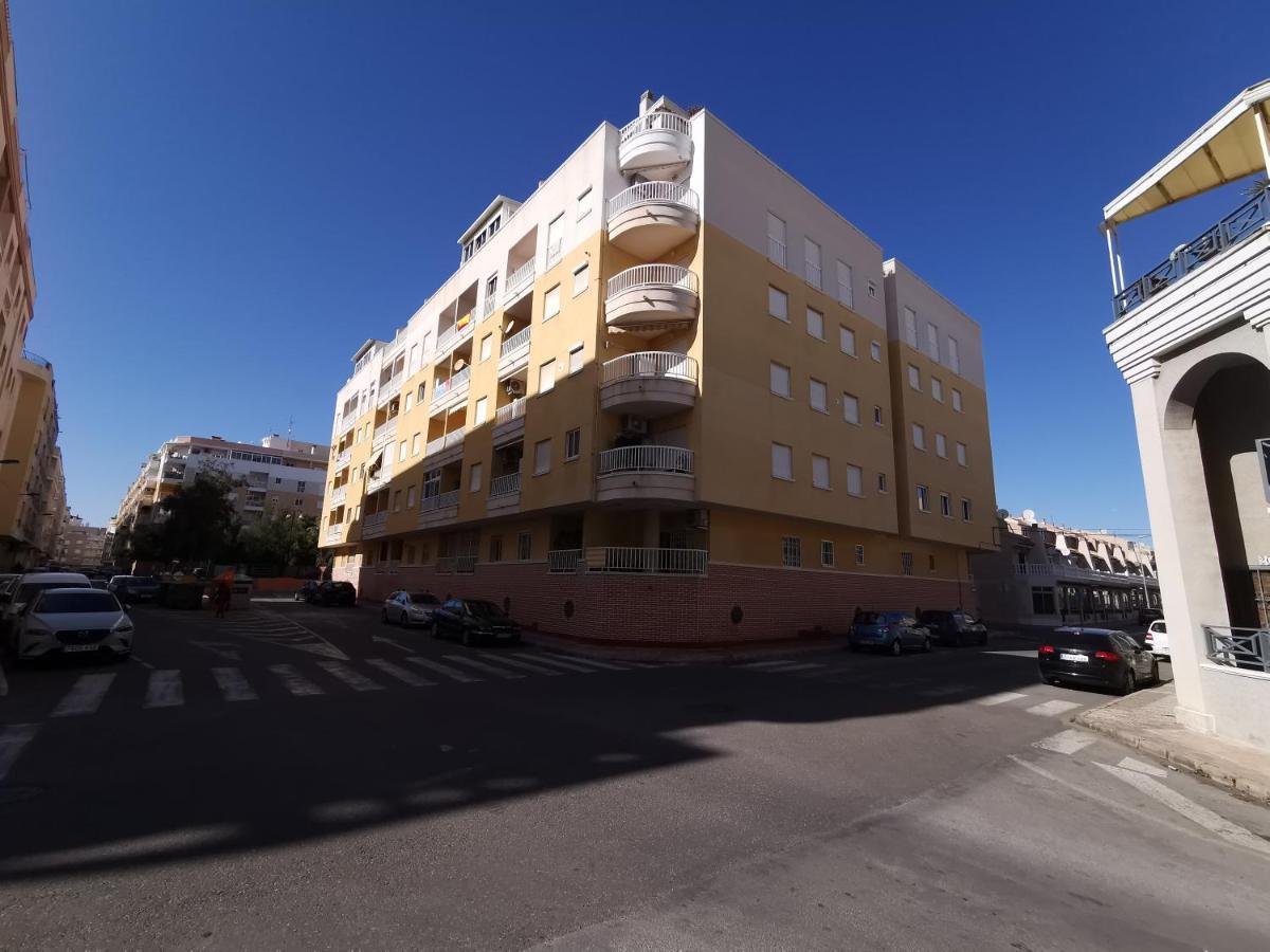 Rent An Apartment In Торевьиа Экстерьер фото